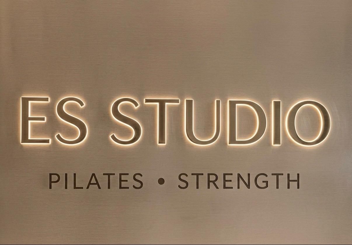Işıklı ES Studio tabelası
